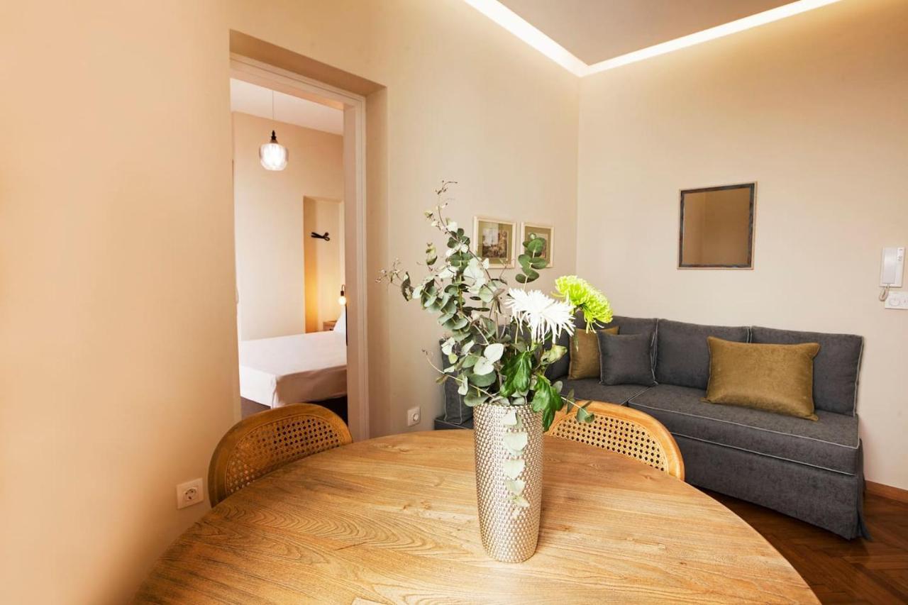 Pagrati Hilton Location Bentzi Family Suite 5 Athen Exterior foto